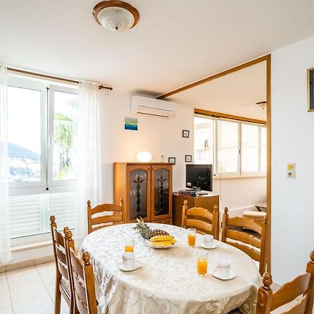 Spacious Three Bedroom Apartment Ντουμπρόβνικ Εξωτερικό φωτογραφία