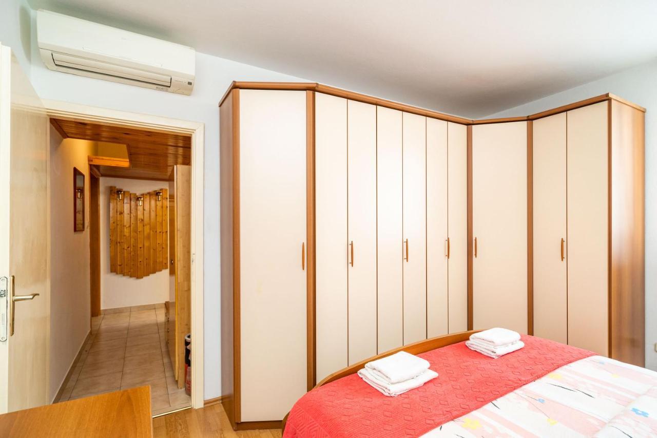 Spacious Three Bedroom Apartment Ντουμπρόβνικ Εξωτερικό φωτογραφία