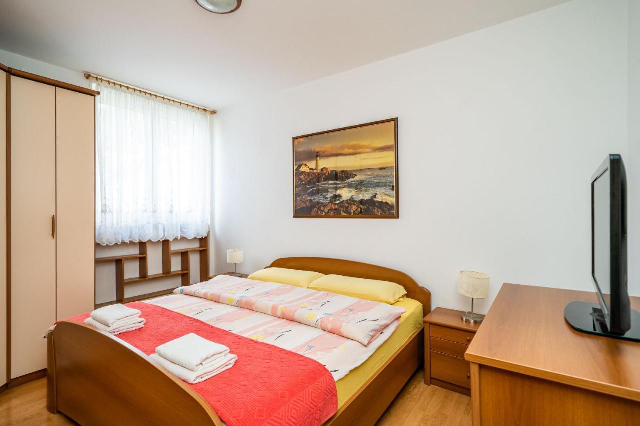 Spacious Three Bedroom Apartment Ντουμπρόβνικ Εξωτερικό φωτογραφία