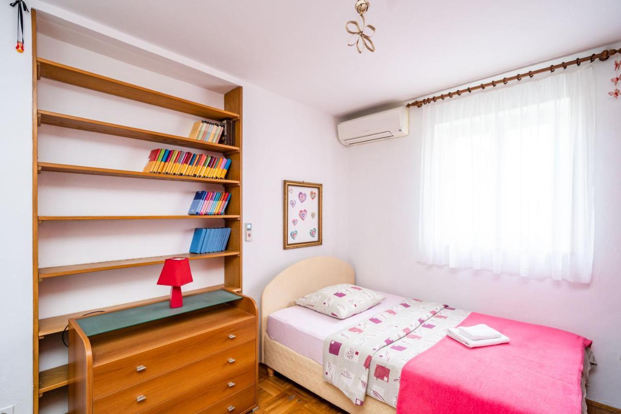 Spacious Three Bedroom Apartment Ντουμπρόβνικ Εξωτερικό φωτογραφία